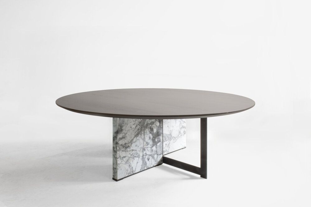 Wooden top round gateleg table.