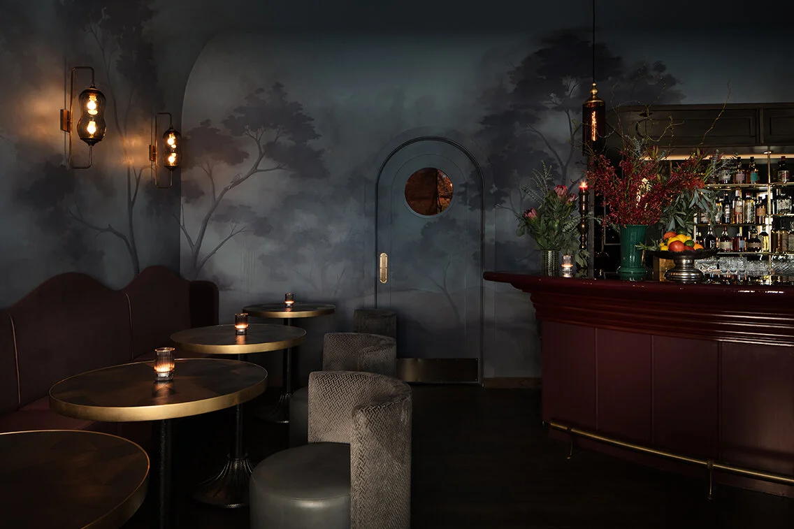 Dark atmospheric upscale bar.
